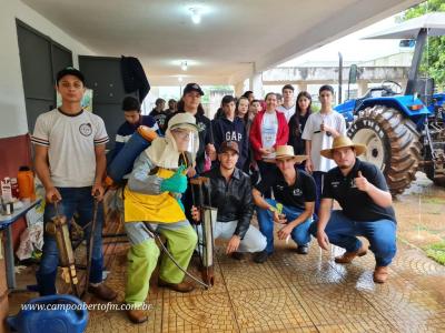 Escola  Técnica realiza a Primeira Feira de Educação e Técnologia