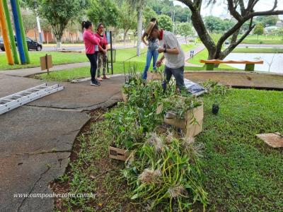Jornal Correio do Povo realizou sábado plantação de mudas no lago I