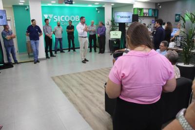 Três Barras do Paraná recebe nova agência do Sicoob Credicapital