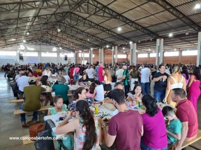 LS: Costelada do Rotary recebeu centenas de pessoas para comemorar o Dia do Trabalhador