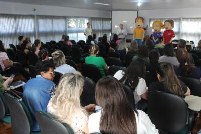 Professores de Laranjeiras participam de capacitação do Programa Agrinho