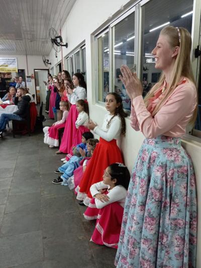 LS: CTG Estância do Iguaçu comemora Dia das Mães com jantar