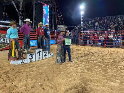 Nova Laranjeiras Comemora 34 Anos com Grande Estilo