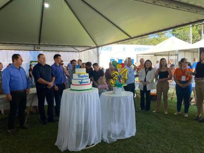 Celebração de Aniversário dos 34 anos em Virmond teve o Corte do Bolo e Parabéns