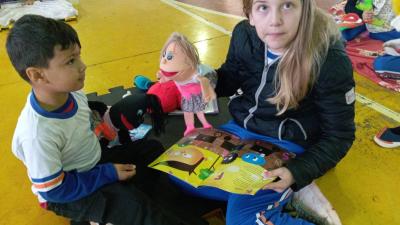 Projeto "Viajando na Imaginação" Encanta Alunos na Escola Municipal Dr. Leocádio José Correia