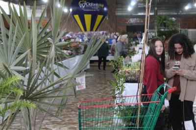 14ª Feira de Mudas do Rotary Clube de Laranjeiras do Sul começou Hoje (10/07)