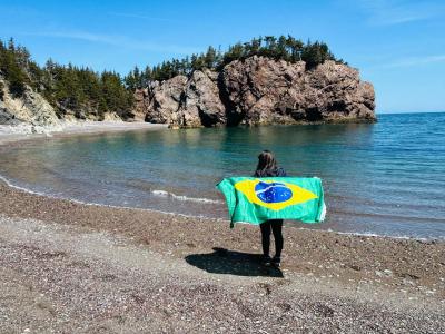 Maria Leticia Xavier Retorna do Intercâmbio no Canadá e Compartilha Experiências na Campo Aberto FM