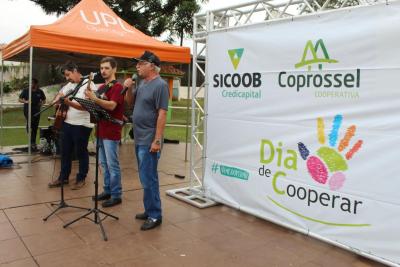 COPROSSEL E SICOOB: Celebrando o Cooperativismo com Saúde, Meio Ambiente e Comunidade