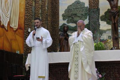 3º dia da Novena em Louvor a Padroeira Sant´Ana teve benção especial para viúvos e idosos