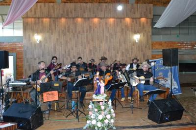 Chegada da Cavalgada com Santa Missa foi o ponto alto da programação deste domingo da Festa de Sant´Ana