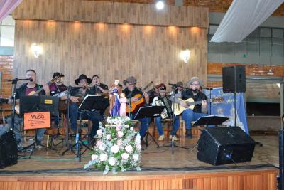 Chegada da Cavalgada com Santa Missa foi o ponto alto da programação deste domingo da Festa de Sant´Ana