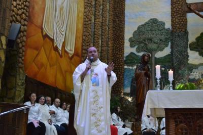 Novena da Padroeira Sant´Ana teve benção das famílias no 6º dia