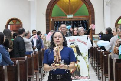 Novena da Padroeira Sant´Ana teve benção das famílias no 6º dia