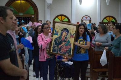 Novena da Padroeira Sant´Ana teve benção das famílias no 6º dia