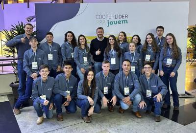 Jovens da Coprossel destacam legado e sucessão no Cooperlíder Jovem 2024