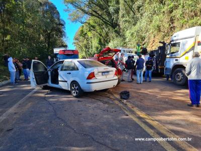 LS: Grave acidente deixa vitima presa às ferragens e bloqueia BR 277