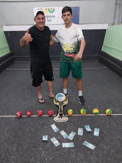 32 atletas participaram do Torneio Regional Individual de Bocha na ASPM Laranjeiras do Sul 