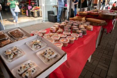 LS: Feira de artesanato segue até hoje ao lado da rodoviária