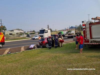 LS: Colisão entre caminhao e carro de passeio é registrada no trevo de acesso a cidade