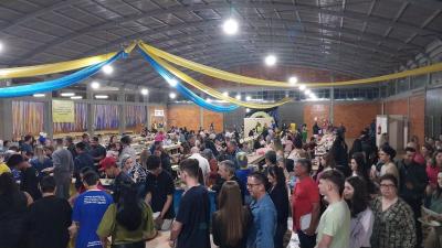 8ª Macarronada da Jornada Jovem foi sucesso em Laranjeiras do Sul 