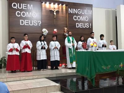 6º Dia das Missas com Novenas no Bairro São Miguel de Laranjeiras do Sul foi Presidida pelo Padre Sebastião Gulart