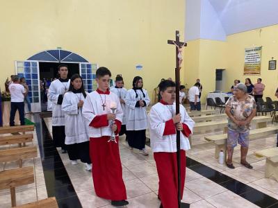 6º Dia das Missas com Novenas no Bairro São Miguel de Laranjeiras do Sul foi Presidida pelo Padre Sebastião Gulart