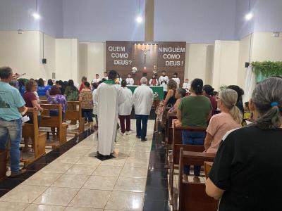 6º Dia das Missas com Novenas no Bairro São Miguel de Laranjeiras do Sul foi Presidida pelo Padre Sebastião Gulart