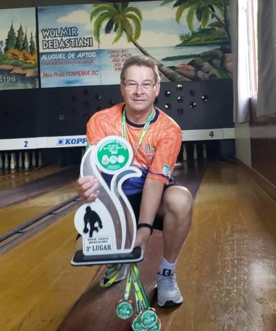 Bolão masculino do Operário Laranjeiras termina em 3º na fase final chave prata do estadual 