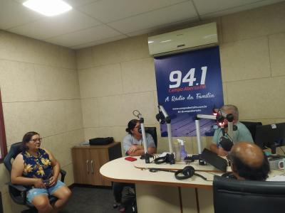 Equipe da Comunidade Frei Galvão do Bancário visitou a Campo Aberto FM