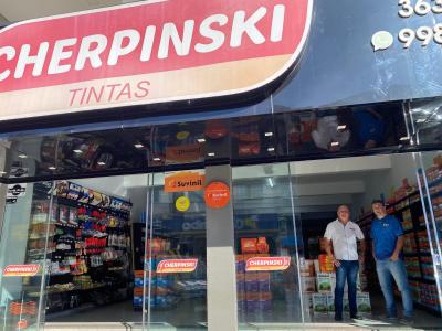 Cherpinski Tintas comemora 9 anos em Laranjeiras do Sul 