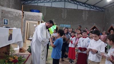 Caravana Evangelizar da Campo Aberto FM participou da Missa Solene de Frei Galvão