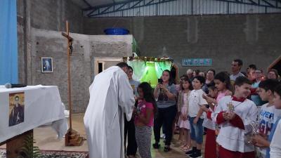 Caravana Evangelizar da Campo Aberto FM participou da Missa Solene de Frei Galvão