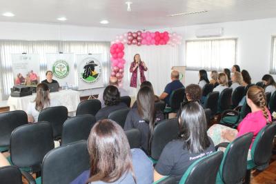 Reunião da Comissão de Mulheres Rurais em Laranjeiras do Sul: Liderança e Fortalecimento da Mulher no Campo