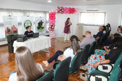 Reunião da Comissão de Mulheres Rurais em Laranjeiras do Sul: Liderança e Fortalecimento da Mulher no Campo