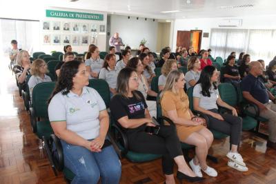 Reunião da Comissão de Mulheres Rurais em Laranjeiras do Sul: Liderança e Fortalecimento da Mulher no Campo