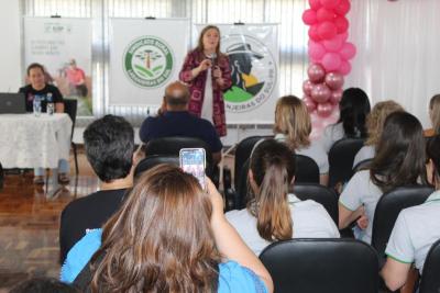 Reunião da Comissão de Mulheres Rurais em Laranjeiras do Sul: Liderança e Fortalecimento da Mulher no Campo