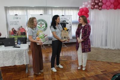 Reunião da Comissão de Mulheres Rurais em Laranjeiras do Sul: Liderança e Fortalecimento da Mulher no Campo