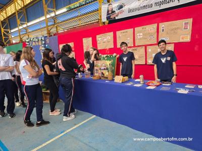 Feira de Conhecimentos da Escola Vicentina Santa Ana destaca Sustentabilidade e os Objetivos de Desenvolvimento Sustentável