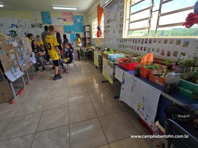 Escola Irma Inez Vailatti de Porto Barreiro realizou no último sábado, Mostra Pedagógica