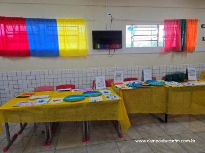 Escola Irma Inez Vailatti de Porto Barreiro realizou no último sábado, Mostra Pedagógica