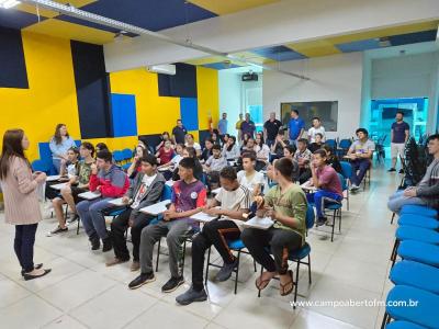 Centro da Juventude e Rádio Campo Aberto realizaram a Entrega Certificados aos Alunos do Projeto Jovens Comunicadores