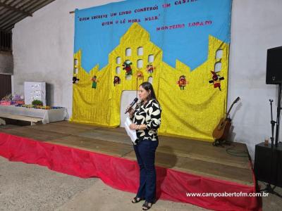 Escola José Bonifácio promoveu "Noite Cultural" com "Seção de Autógrafos" dos pequenos escritores