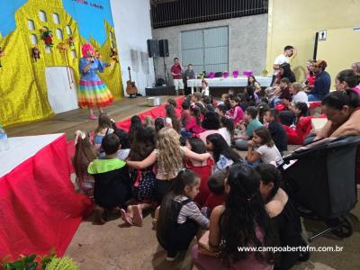 Escola José Bonifácio promoveu "Noite Cultural" com "Seção de Autógrafos" dos pequenos escritores