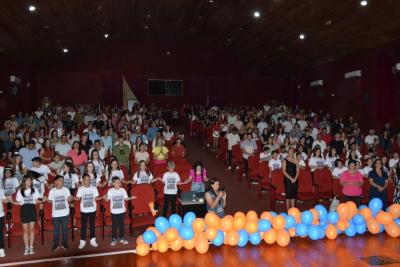 Escola Dr. Leocádio José Correia realiza formatura dos quintos anos com emocionante homenagem