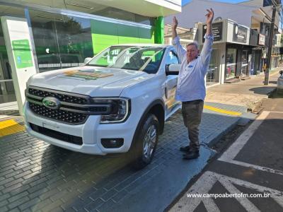 Sicredi Grandes Lagos encerra campanha ‘Sorte Premiada 2024’ com entrega de camionete e Volkswagem Taos