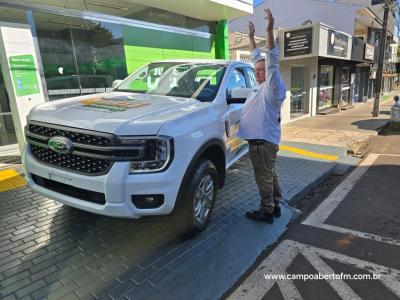 Sicredi Grandes Lagos encerra campanha ‘Sorte Premiada 2024’ com entrega de camionete e Volkswagem Taos