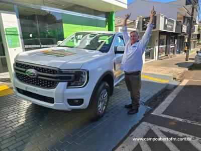 Sicredi Grandes Lagos encerra campanha ‘Sorte Premiada 2024’ com entrega de camionete e Volkswagem Taos