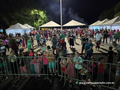 Chegada do Papai Noel no lago municipal marca a abertura do Natal 2024 em Nova laranjeiras