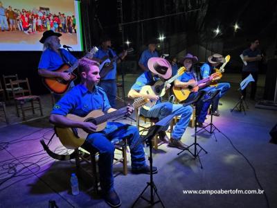 Chegada do Papai Noel no lago municipal marca a abertura do Natal 2024 em Nova laranjeiras