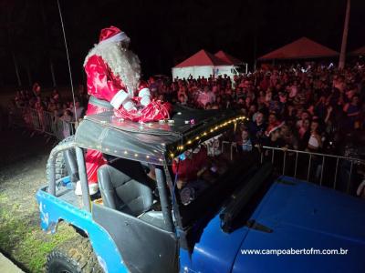 Chegada do Papai Noel no lago municipal marca a abertura do Natal 2024 em Nova laranjeiras